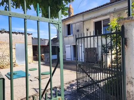 maison à vendre 5 pièces thenezay (79) terrain 771 m²
