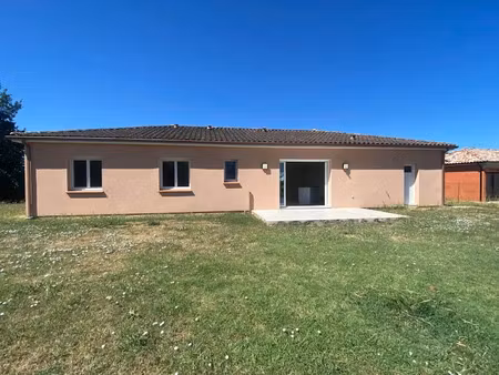 location maison 5 pièces 116.98 m² à montauban (82000)  1 400 €