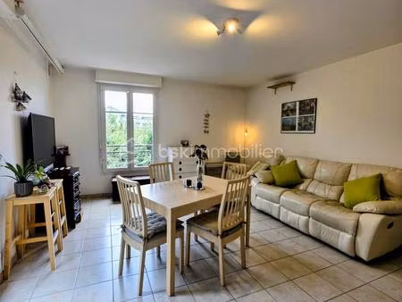 duplex de 74 m² à magny-le-hongre