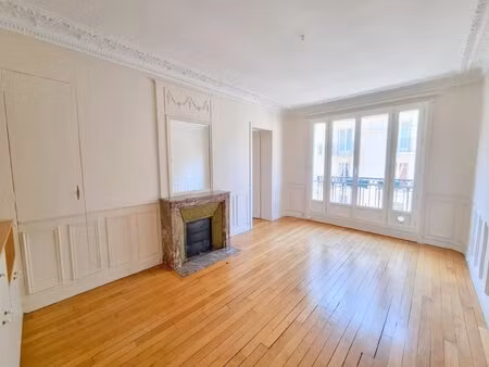 3 pièces de 68 01 m²