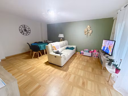 appartement 44m2  rez-de-chaussée