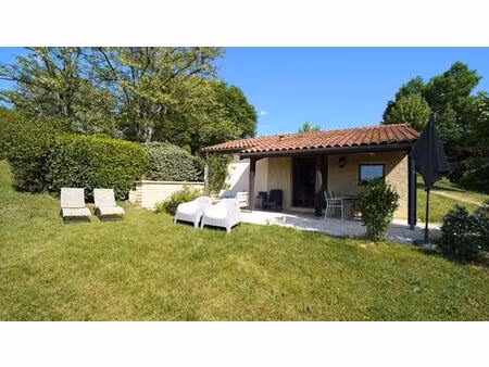 maison dans un village de vacances à gourdon