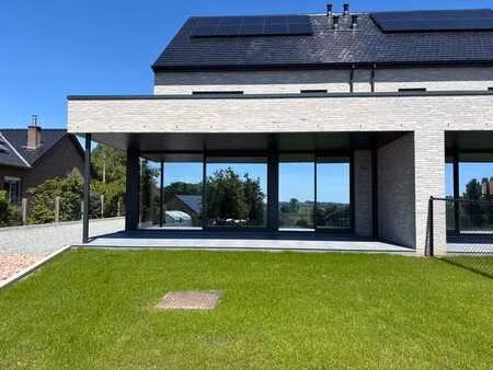 maison neuve prête à emménager offrant un volume habitable …