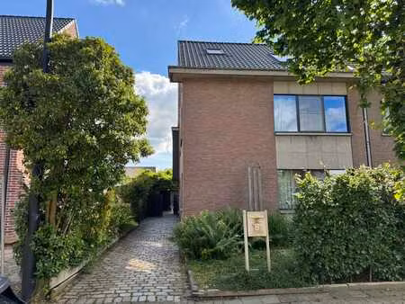 maison meublée avec jardin et 4 chambres à hove