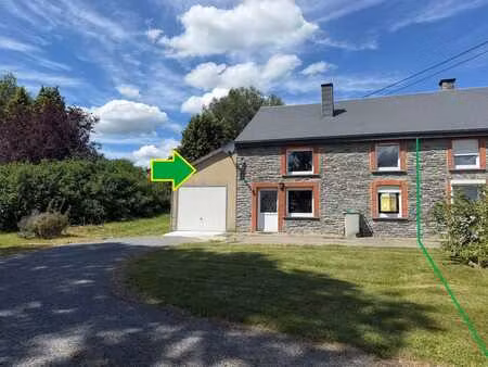 maison mitoyenne en pierres du pays
