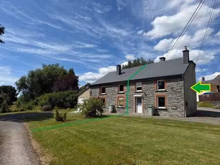 maison mitoyenne en pierres du pays