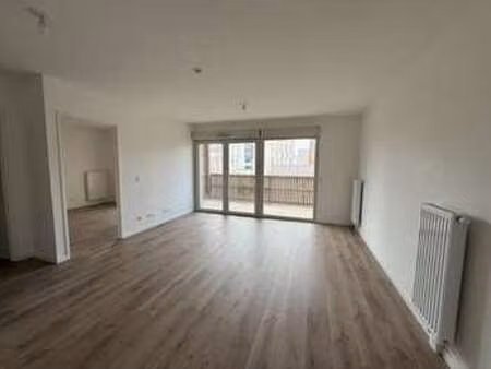location appartement 2 pièces à angers capucins verneau (49000) : à louer 2 pièces / 45m² 