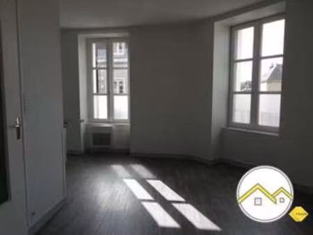 location appartement 2 pièces à châteaubriant centre (44110) : à louer 2 pièces / 41m² châ