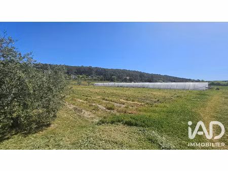 vente commerce 8630 m² lorgues (83510)