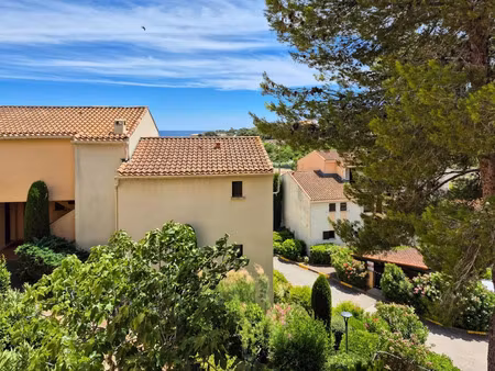 vente appartement 2 pièces 28 m² roquebrune-sur-argens (83380)