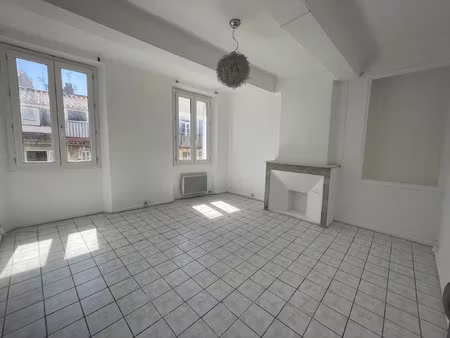 vente appartement 2 pièces 47 m² toulon (83000)