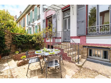 maison de luxe à vendre dans le quartier silly-gallieni