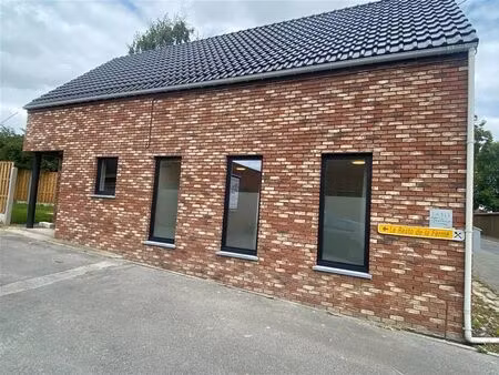 maison à louer à rue du village 85 chapelle-à-oie (vbe42498)
