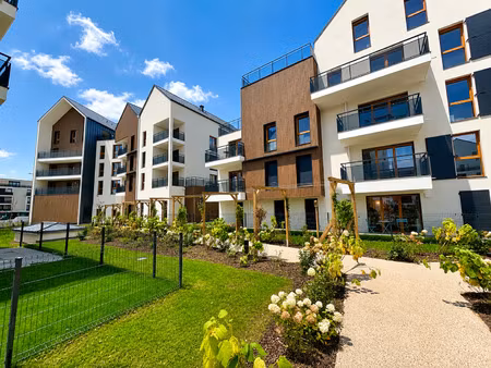 ** superbe appartement de 4 pieces avec terrasse et parking