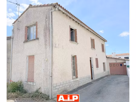 vente maison 5 pièces 94 m² la châtaigneraie (85120)