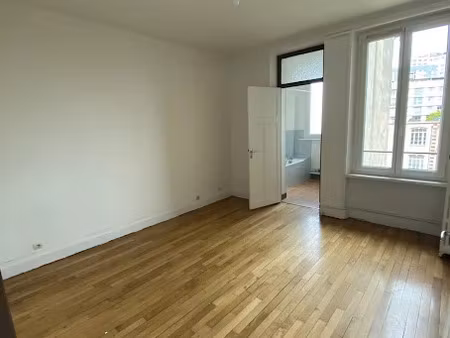 location appartement 2 pièces 40 m² à nancy (54000)  nan €
