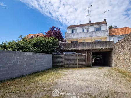 vente immeuble 166 m² la roche-sur-yon (85000)