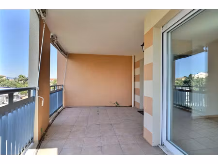 vente appartement 4 pièces 83 m² fréjus (83600)