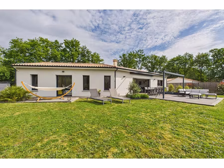 vente maison 6 pièces 125 m² la roche-sur-yon (85000)