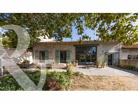 maison de luxe à vendre à maussane-les-alpilles