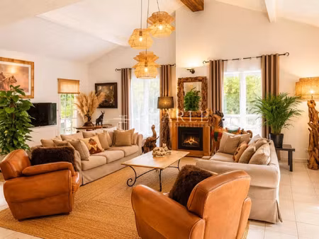 maison de luxe à vendre à loyettes