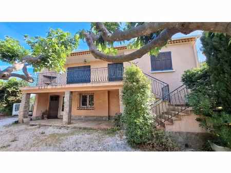 vente maison 5 pièces 126 m² hyères (83400)