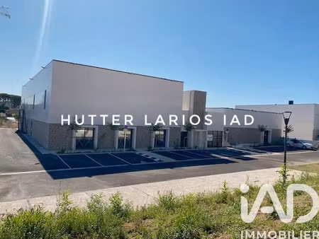 vente commerce 560 m² cuers (83390)
