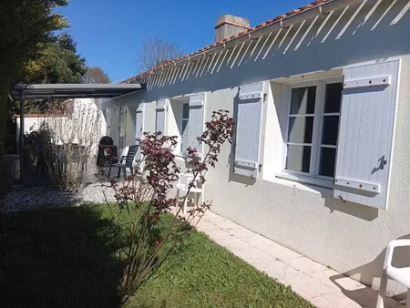 vente maison 8 pièces 167 m² sainte-foy (85150)