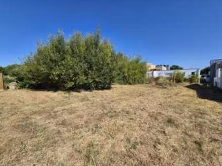 vente terrain à saint-gilles-croix-de-vie centre ville (85800) : à vendre / saint-gilles-c