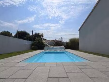 vente maison piscine aux sables-d'olonne (85100) : à vendre piscine / 100m² les sables-d'o