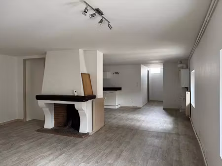 location appartement 3 pièces 81 m² à castres (81100)  550 €