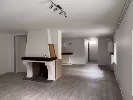 location appartement 3 pièces 81 m² à castres (81100)  570 €
