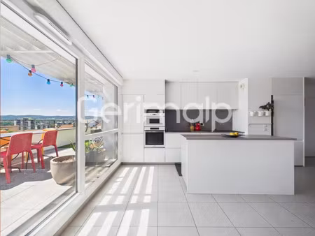 appartement de luxe à vendre dans le quartier le jourdil-beauregard