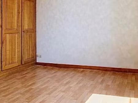 location appartement 2 pièces 36 m² à pithiviers (45300)  500 €