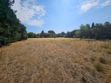 vente terrain 780 m² à fontvieille (13990)  255 000 €