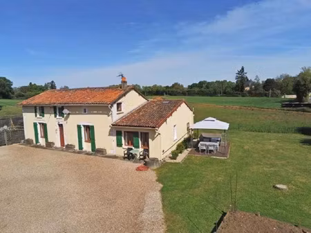 vente maison 6 pièces 166 m² sauzé-entre-bois (79190)