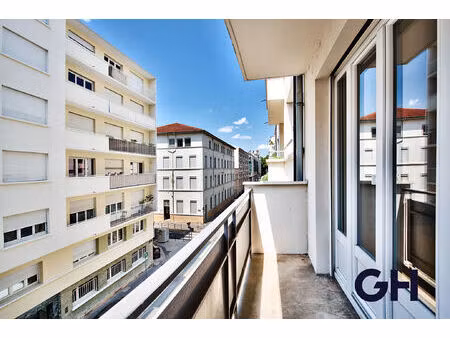appartement 4 pièces. lyon 6. élégance  volume  rue duguesclin