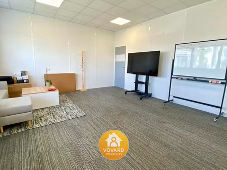 location bureau 30 m² à groslay (95410)