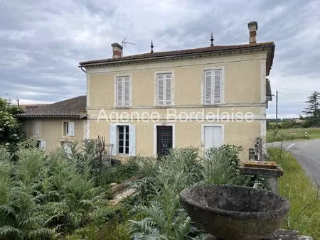 soulignac  maison à rénover d'environ 260m² avec dépendanc
