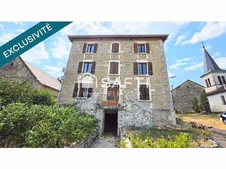 à découvrir sur la commune de colombier  au cœur d'un hameau paisible