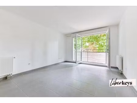 charmant t2 de 47 m² avec parking dans une résidence de 2014