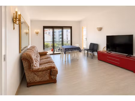 perpignan – spacieux t4 avec garage  cave et balcons