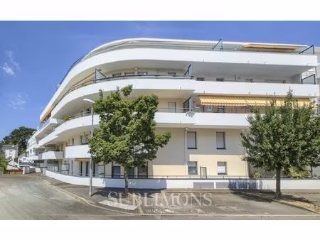 à deux pas du littoral – t3 avec ascenseur  double balcon et