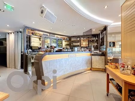 à vendre – fonds de commerce restaurant avec terrasse face à la mer – sainte-maxime