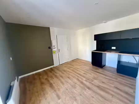 location appartement 2 pièces 27.36 m² à tarbes (65000)  570 €