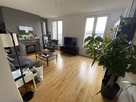 t3 de charme lumineux 2 chambres ascenseur