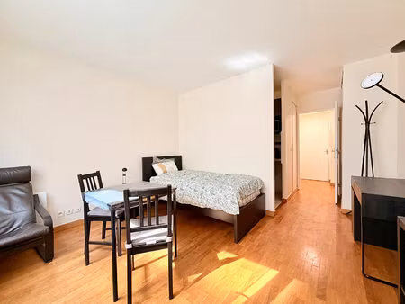 studio meublé avec parking 25m2 rue du charolais