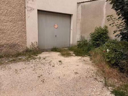 garage avec prise electrique