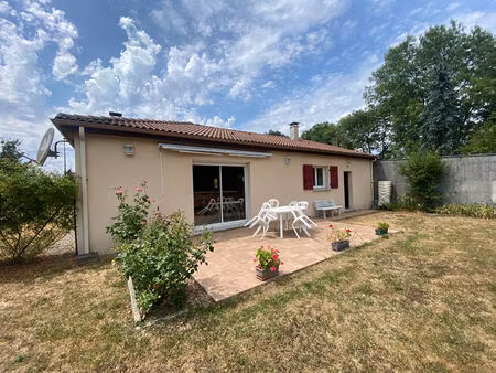 peyrilhac  maison t4 de 100m² avec insert  jardin clos et garage !