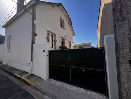 maison 3 chambres + sous sol   tours nord bords de loire